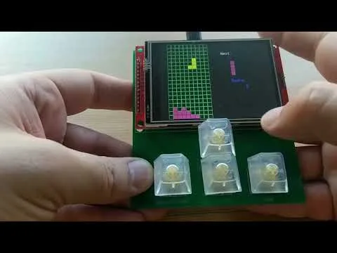 Raspberry Pico Pocket Gamer: handheld console with touch LCD photo 1
